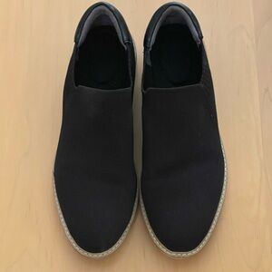 ME TOO - WOMAN’S BLACK SLIP ON SHOES